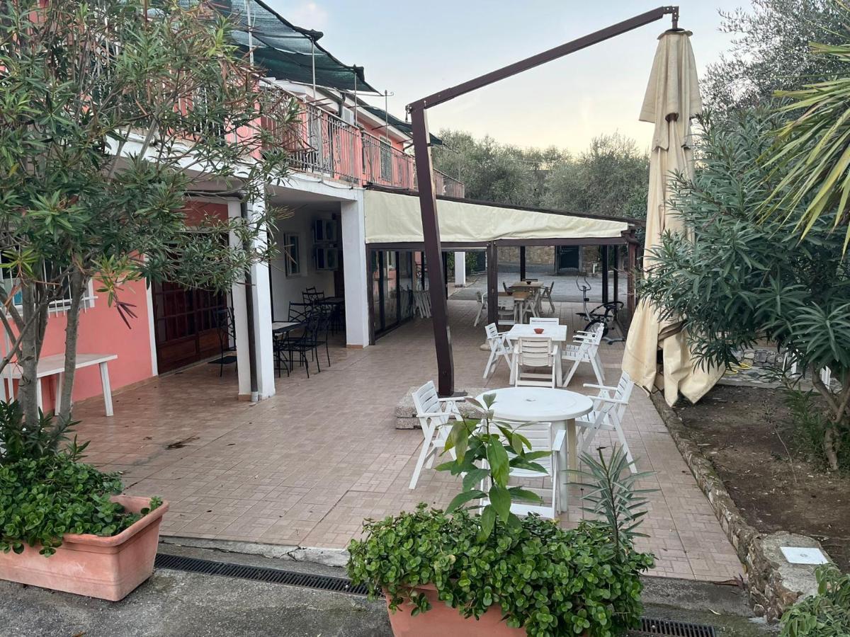 Agriturismo Le Mimose Imperia Exterior foto